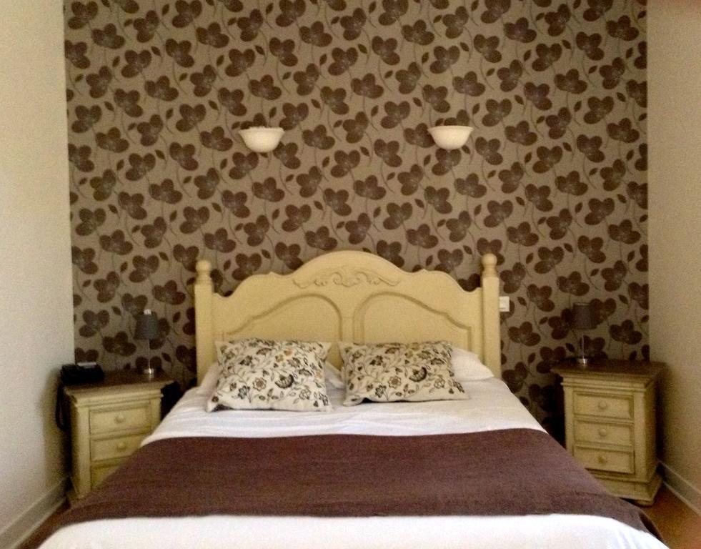 L'Hotel Du Perigord Aubeterre-sur-Dronne Room photo