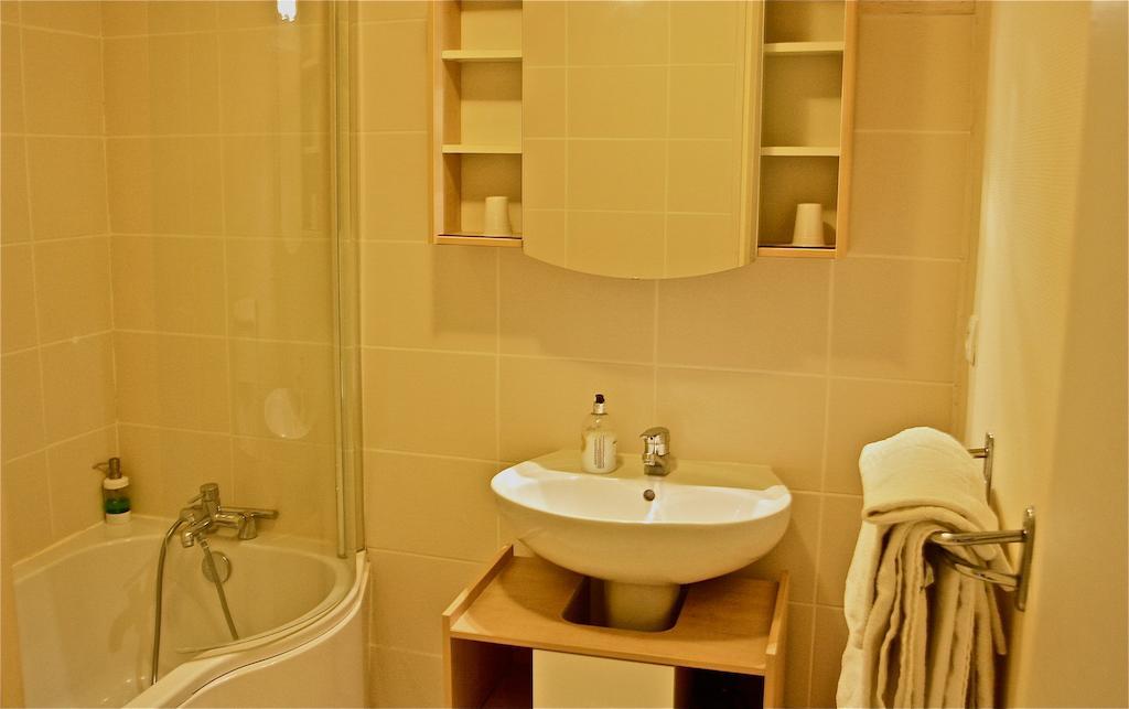 L'Hotel Du Perigord Aubeterre-sur-Dronne Room photo