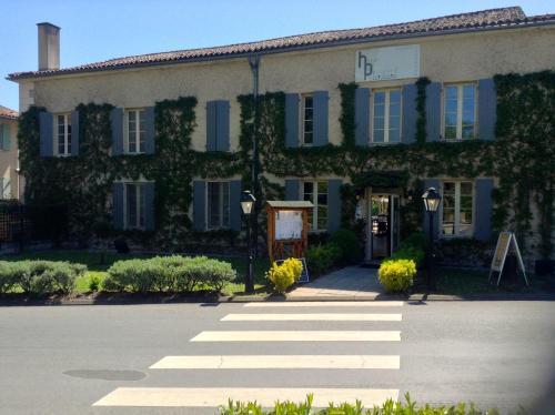 L'Hotel Du Perigord Aubeterre-sur-Dronne Exterior photo